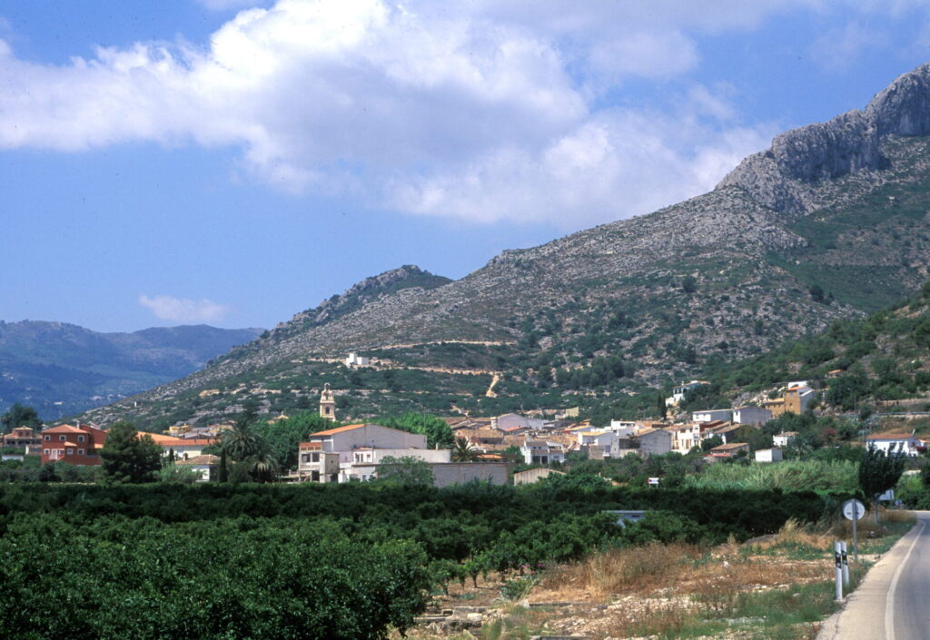 Vista campanar de la esglesia